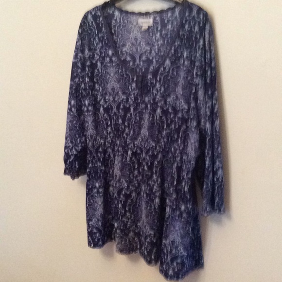 Avenue  Trendy Chic 💙empire top.  S 26 - Picture 3 of 7